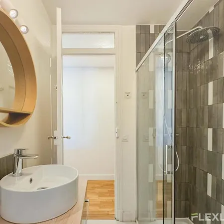 Flexliving - - Abbe Groult Holiday home